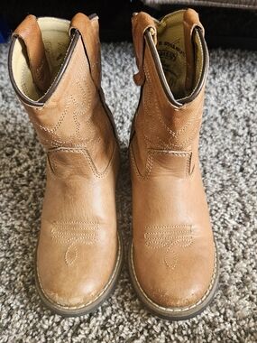Toddler Tan Pull-On Western Boots - Classic Cowboy Style